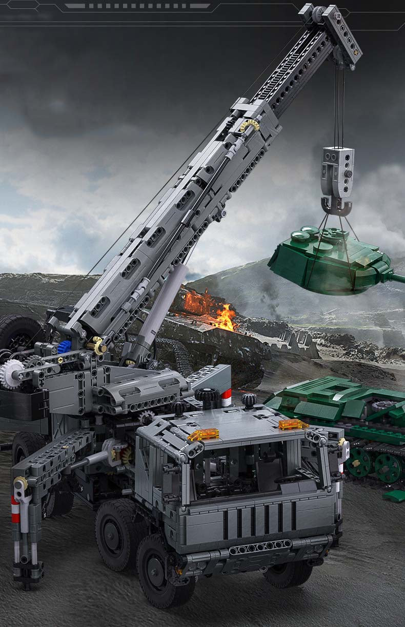 Professional Rescue Armored Crane Model with 360° Rotating Work Platform for Heavy-duty Lifting Simulation